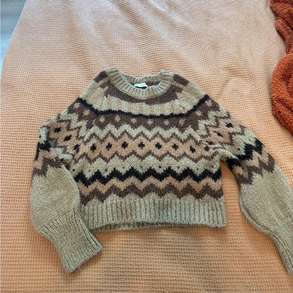 Zara Geometric Knit Sweater - Beige and Black - Picture 2 of 5